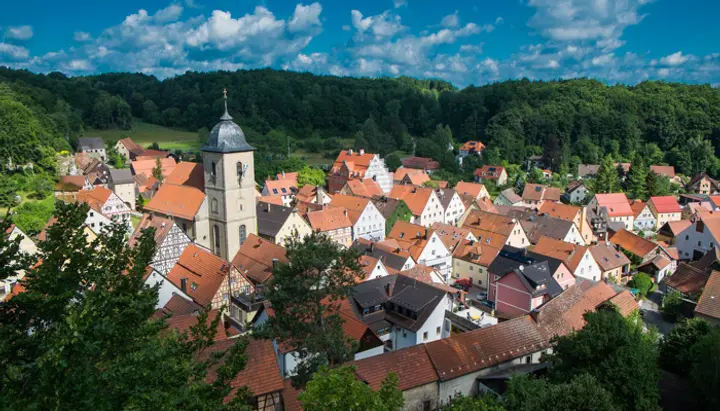 Blick auf Betzenstein, vom Aussichtsturm aus gesehen