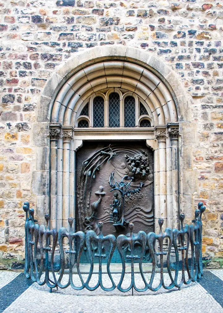 Westportal Sebastianskirche Magdeburg