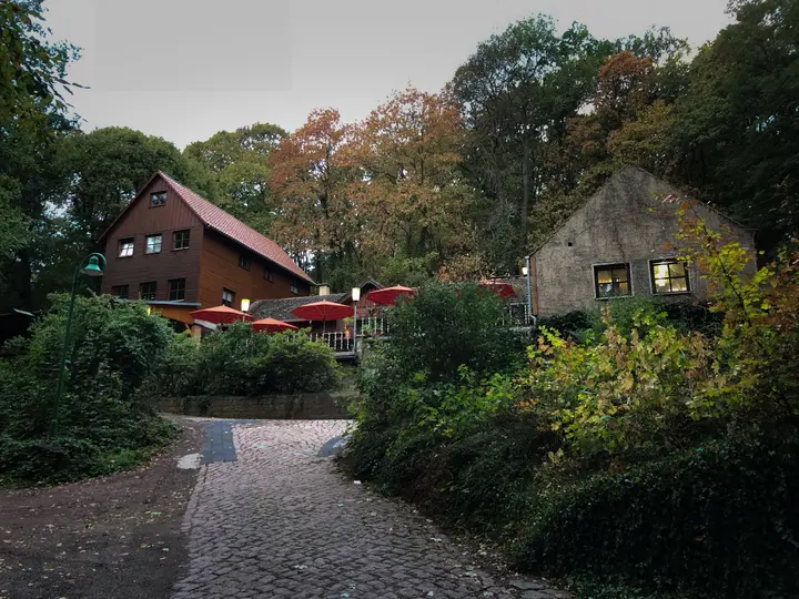 Die Jagdhütte Wettin - urig im Wald