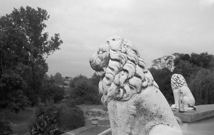 Herenhaus Lübbenow (Olympus Mju II; Ilford HP5, Rodinal)