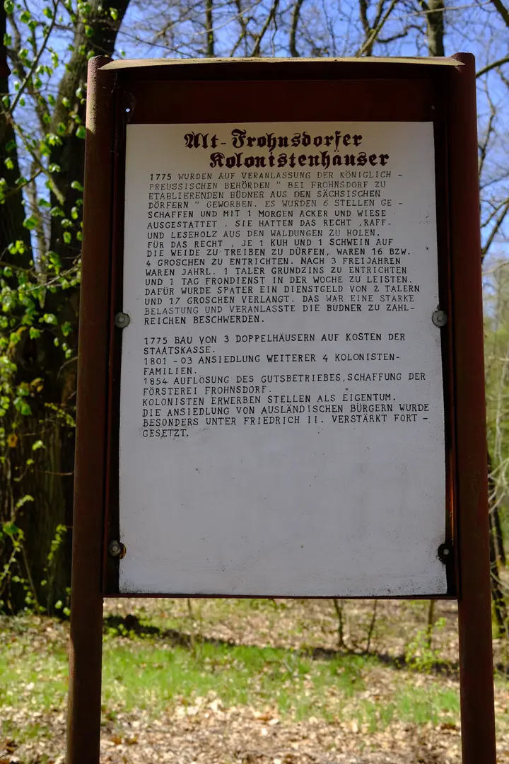 Hinweisschild für die Alt-Frohnsdorfer Kolonistendörfer