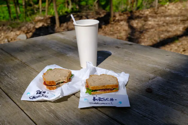 Stulle mit Reh-Chorizo und Hirsch-Salami