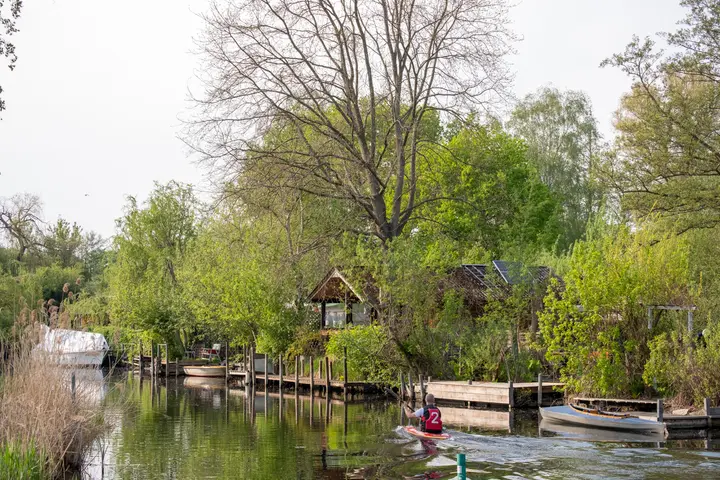 Idyllische Seegrundstücke am Hauptgraben, Tiefwerder Wiesen, Spandau
