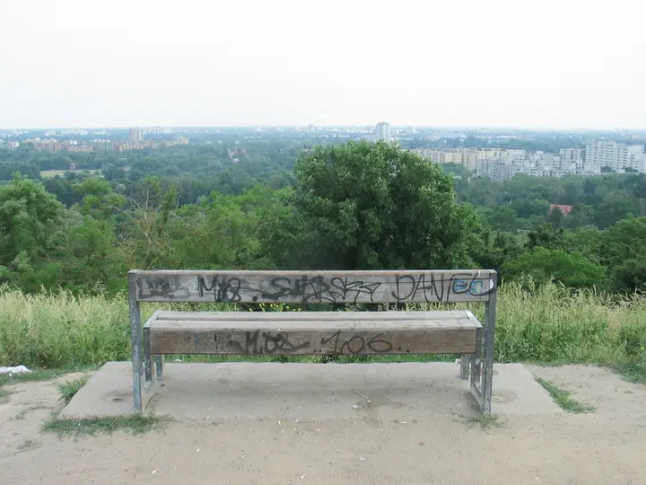 Jpeg Foto 2: Blick vom Hahneberg zur Louise-Schröder-Siedlung