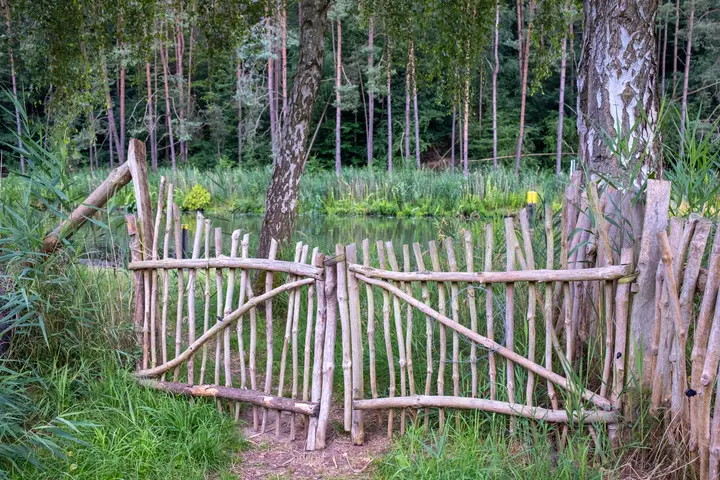 Ausgang zum Havelkanal - Capriolenhof