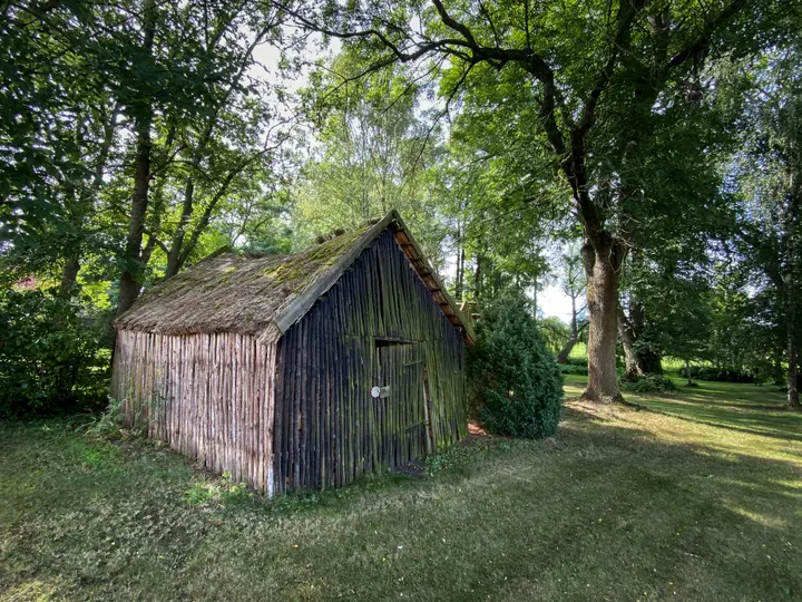 Alte Hütten im Fischerkietz Gröben