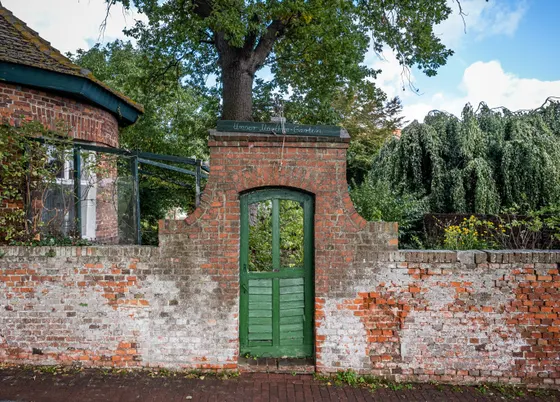 Dömitz - verlassener Märchengarten