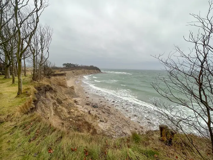 Blick entlang der Abbruchkante
