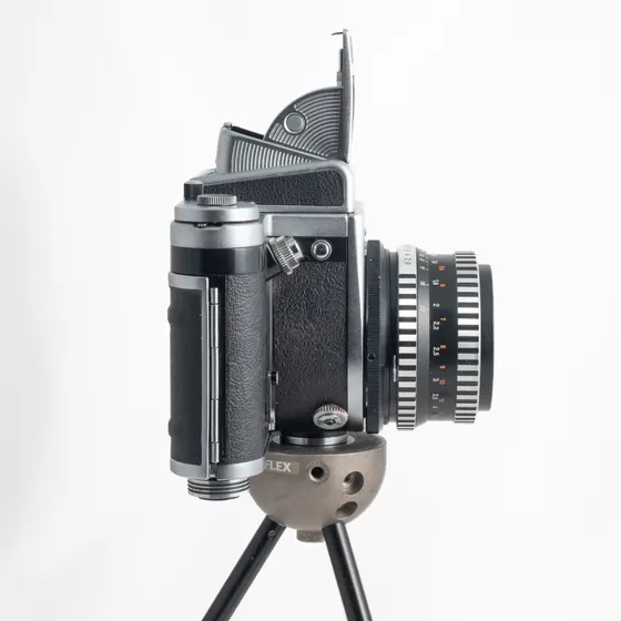 Pentacon Six mit Faltlichtschacht Sucher