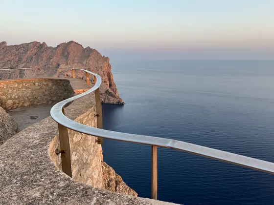 Steilküste am Mirador es Colomer