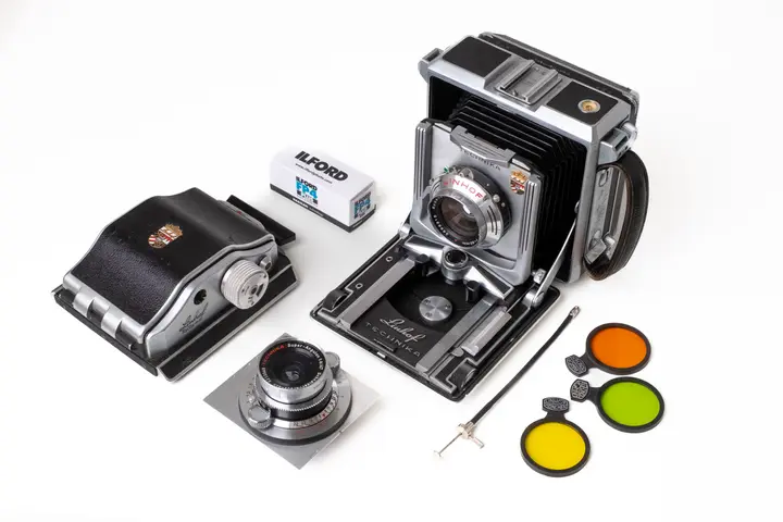 Klein aber fein: Linhof 6x9 mit zwei Objektiven