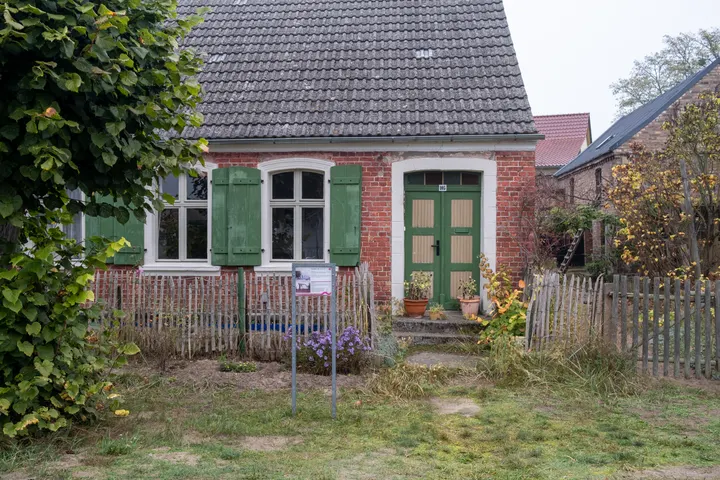 Schön nostalgisch: Alte Häuser in Altwarp