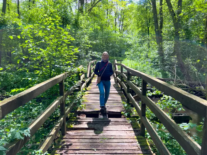 Sieht wackliger aus als sie ist - die Schafstallbrücke