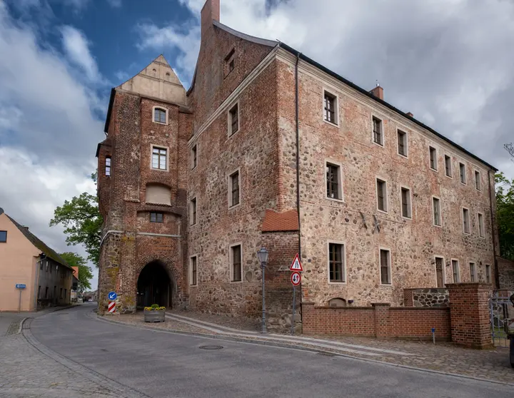 Neues Schloss und Wittstocker Stadttor Freyenstein