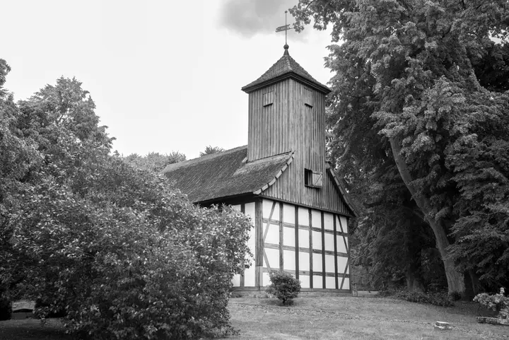 Das Kirchlein im Grünen in Alt-Placht