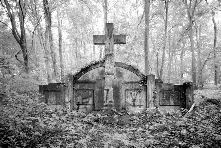 Familiengrab Familie Bobolz