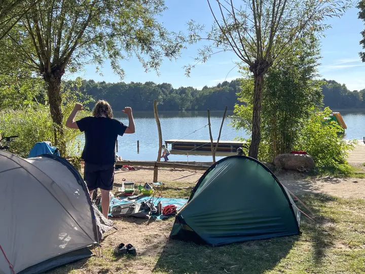 Zelten direkt am Jamelsee