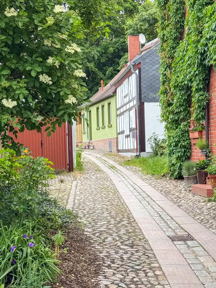 Altstadtgasse an der Stadtmauer