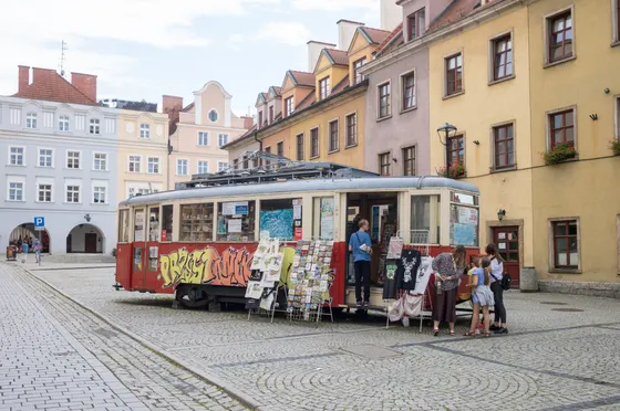Souvenirshop im Straßenbahnwagen