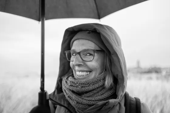 Sonnenschein unter dem Regenschirm