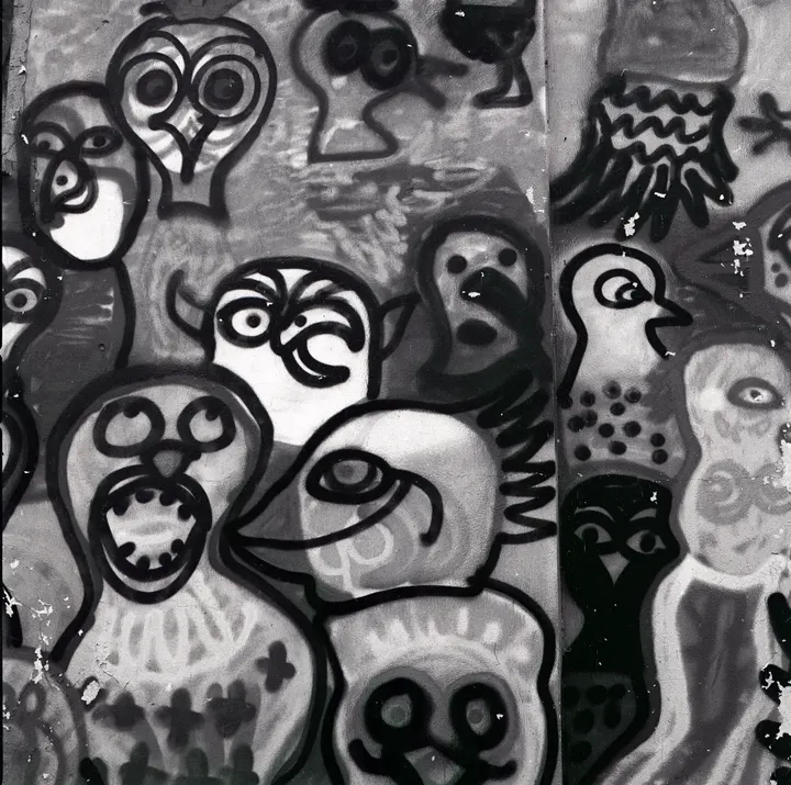 Graffity am Ufercafe. Hasselblad 500