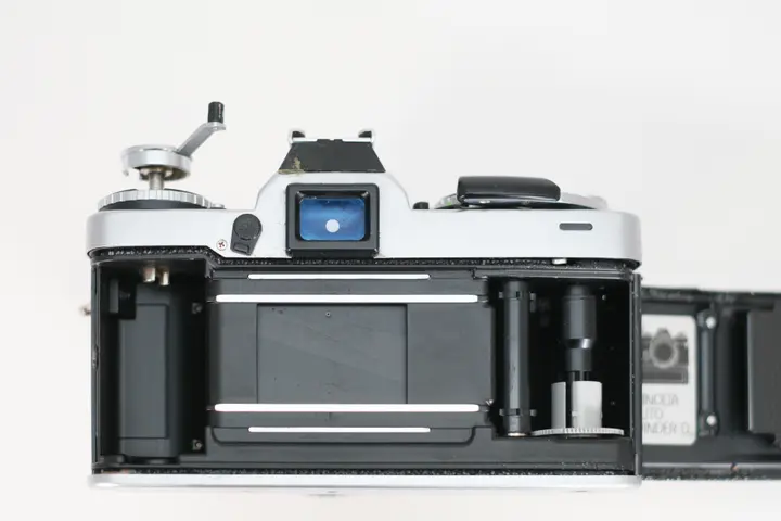 Minolta XD-7, geöffnete Rückwand