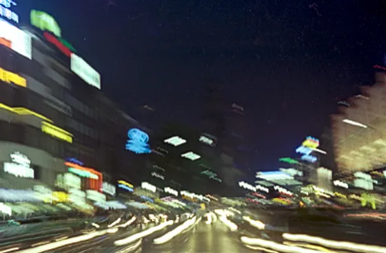 Der trubelige Ku'damm. Ein Stativ hatte ich noch nicht.