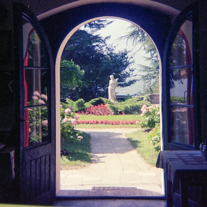 Blick auf die Terrasse des Schloss Labers