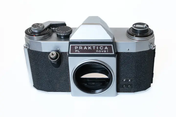 Die Praktica PL nova I