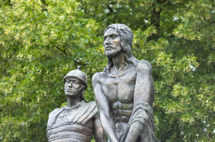 Figuren am monumentalen Leidensweg Christi auf dem Klosterhügel von Tschenstochau