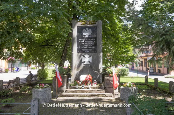 Denkmal für die Opfer der Kämpfe mit der OUN-UPA in Lesko