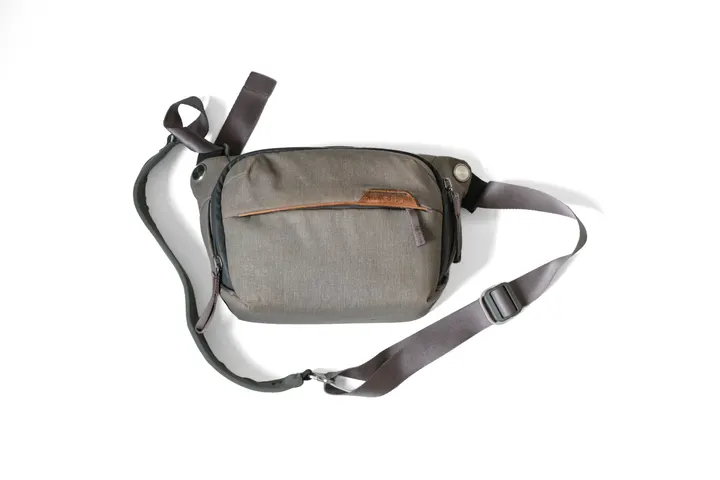 Peak Design Everyday Sling 3L, geschlossen