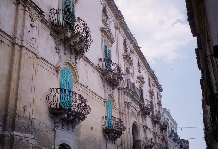 Schmiedeeiserne Balkone in Sizilien, Italien 1994